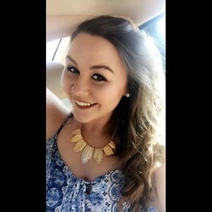 Meet your Posher, Victoria